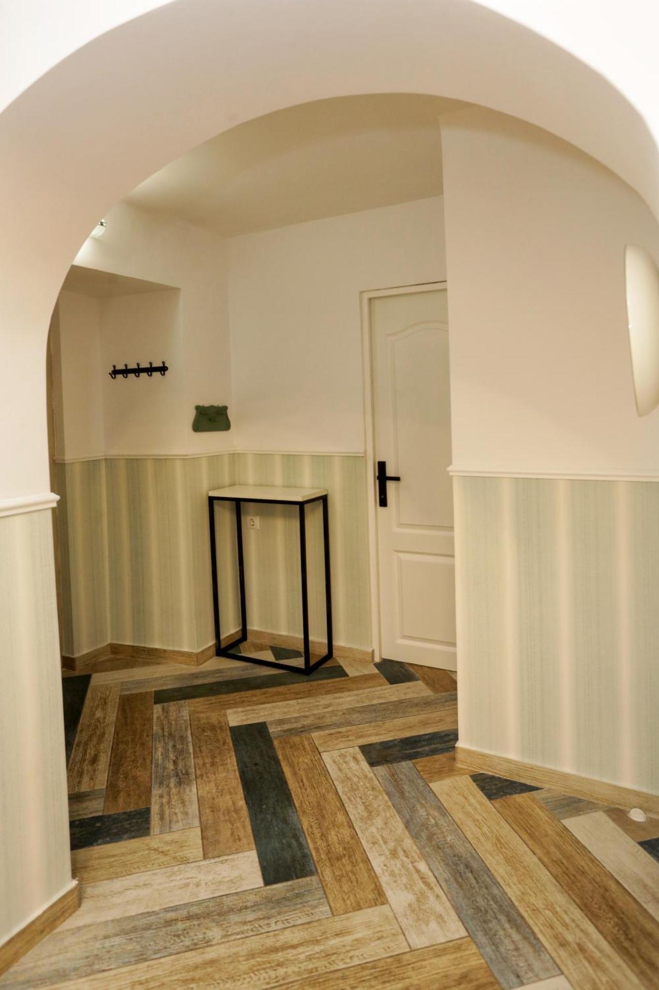 Union Square Apartment By Nux Kaloşvar Dış mekan fotoğraf